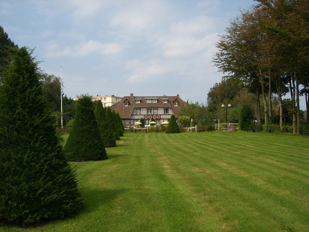 Golf Hotel 勒特雷波尔 外观 照片